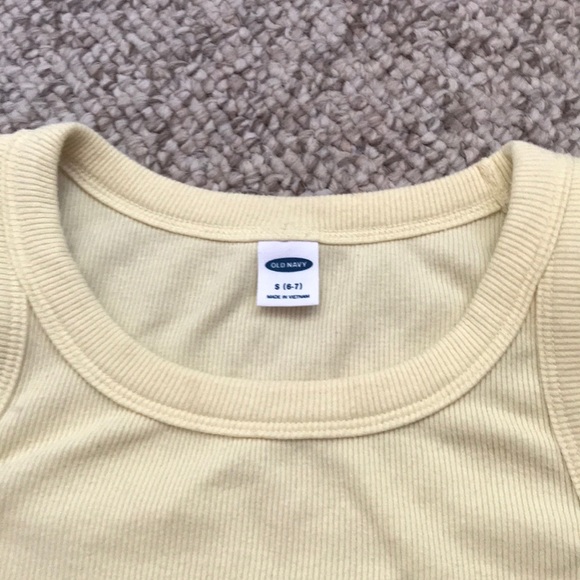 Yellow shirt - Picture 3 of 5